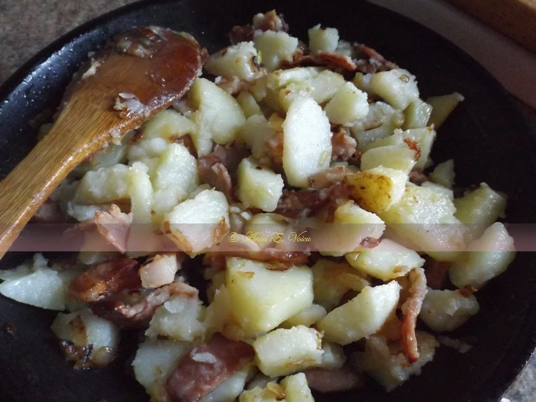 Rustic potatoes