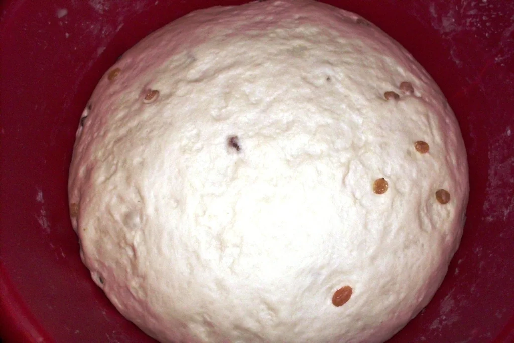 Sweet bread with Turkish delight and cocoa