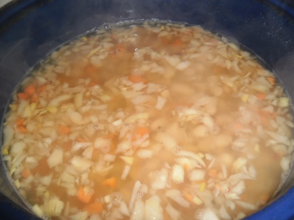 Bean stew with smoked bacon