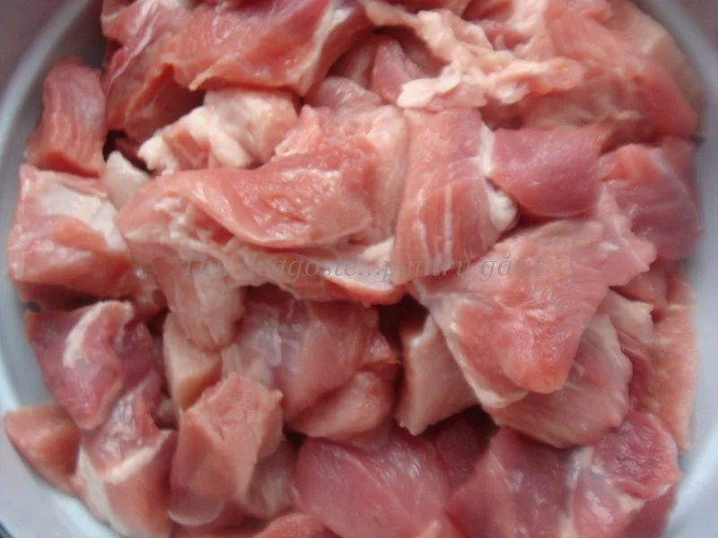 Pork sarmale with fresh cabbage (in a clay pot)