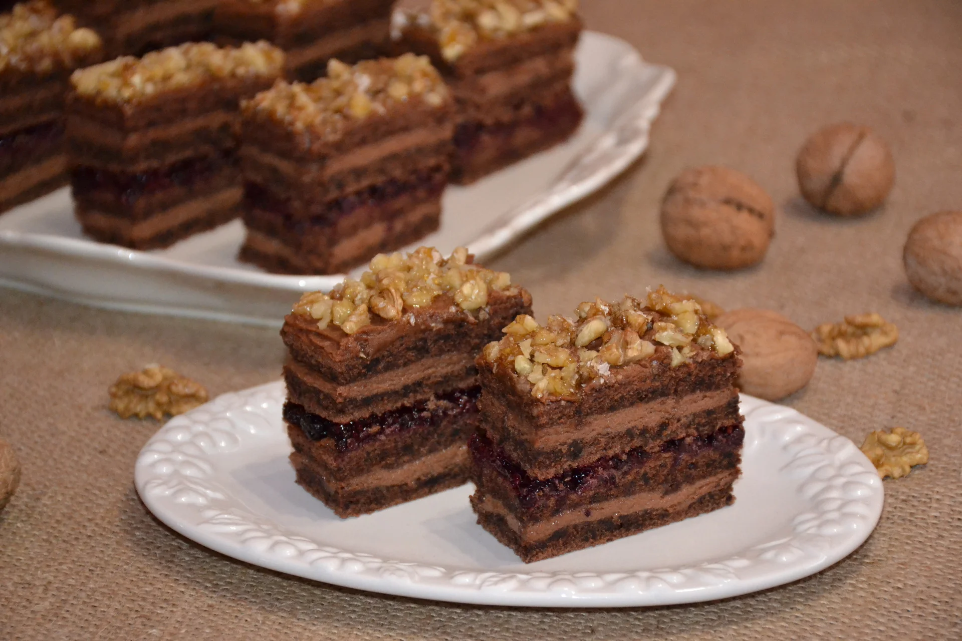 Blackberry cake with chocolate and mascarpone cream