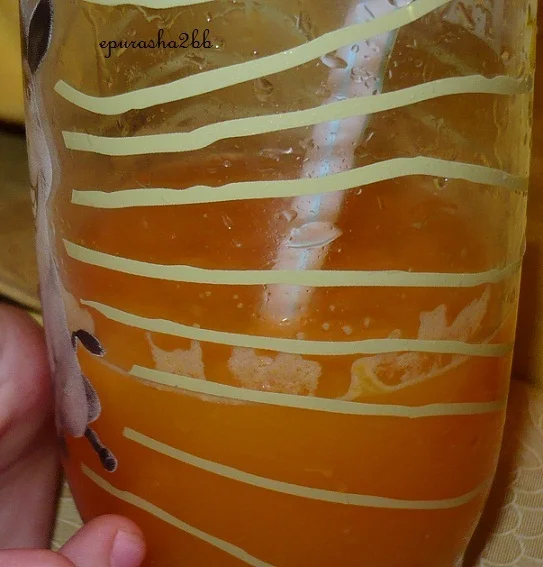 Tedi and pancakes with carrot