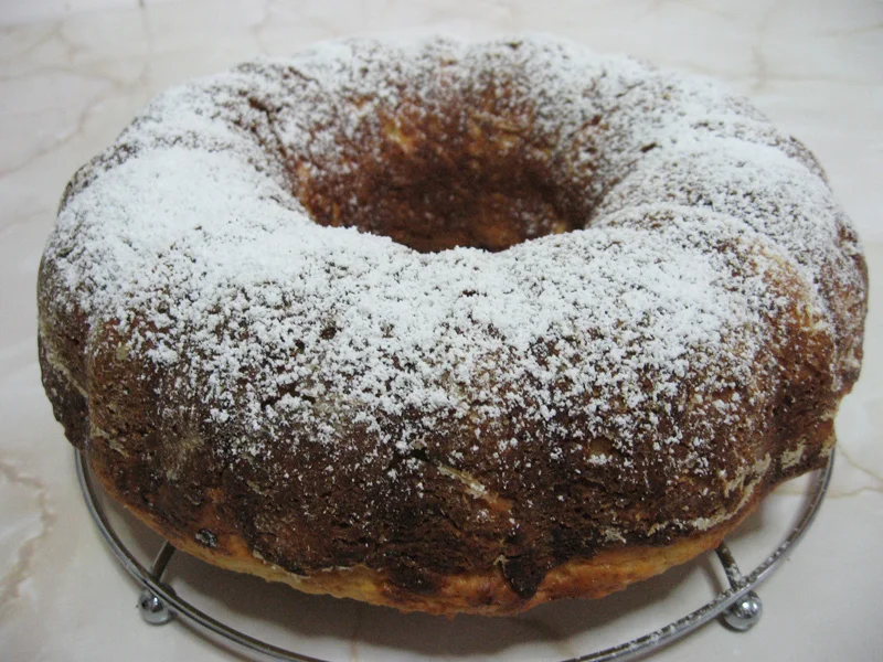 Sweet cheese guguluf