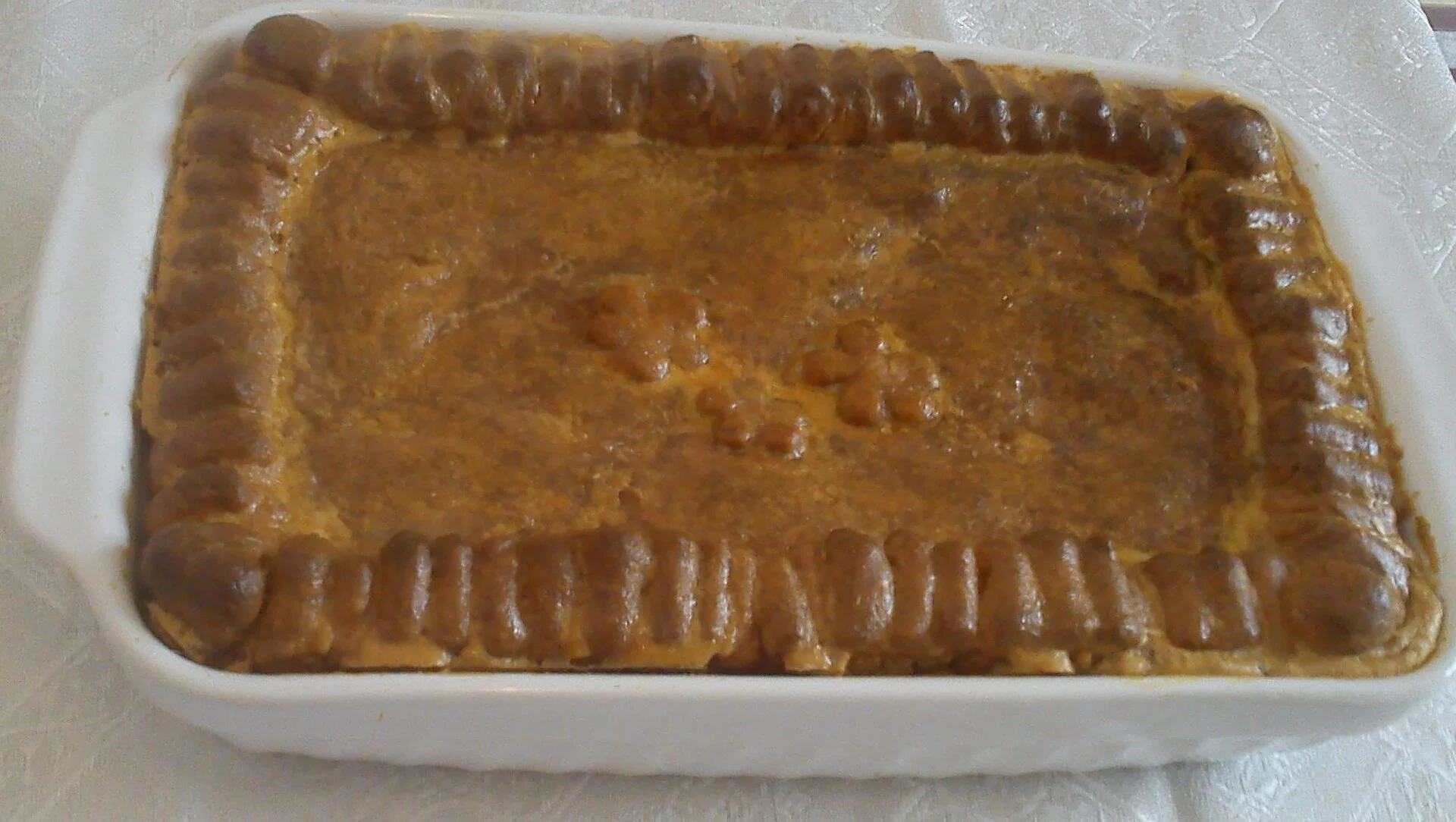 Turkey, mushroom and Brie pie