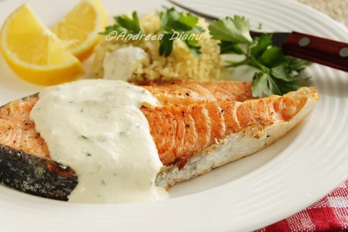 Salmon with sour cream sauce