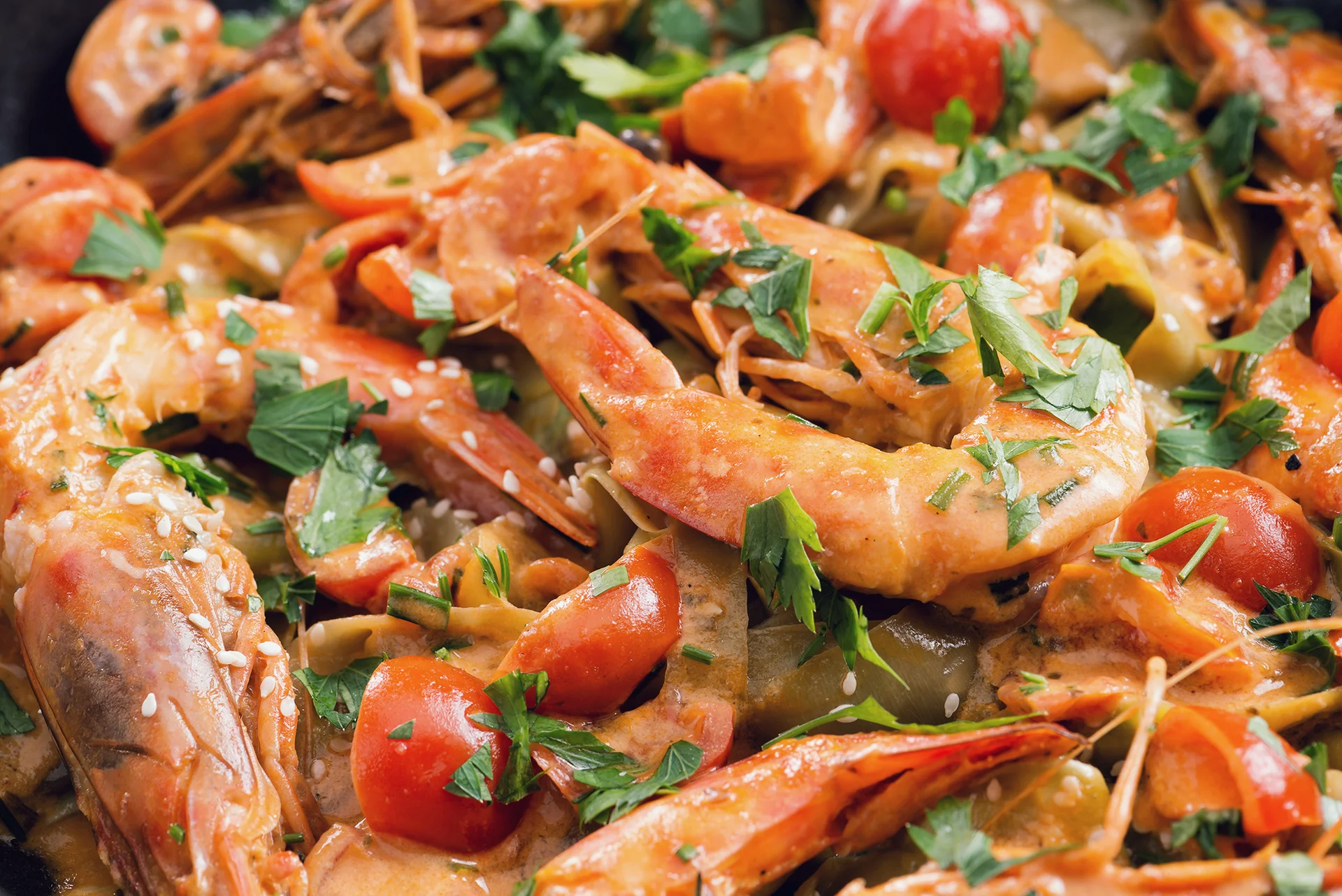 Pan-fried shrimp with coconut milk