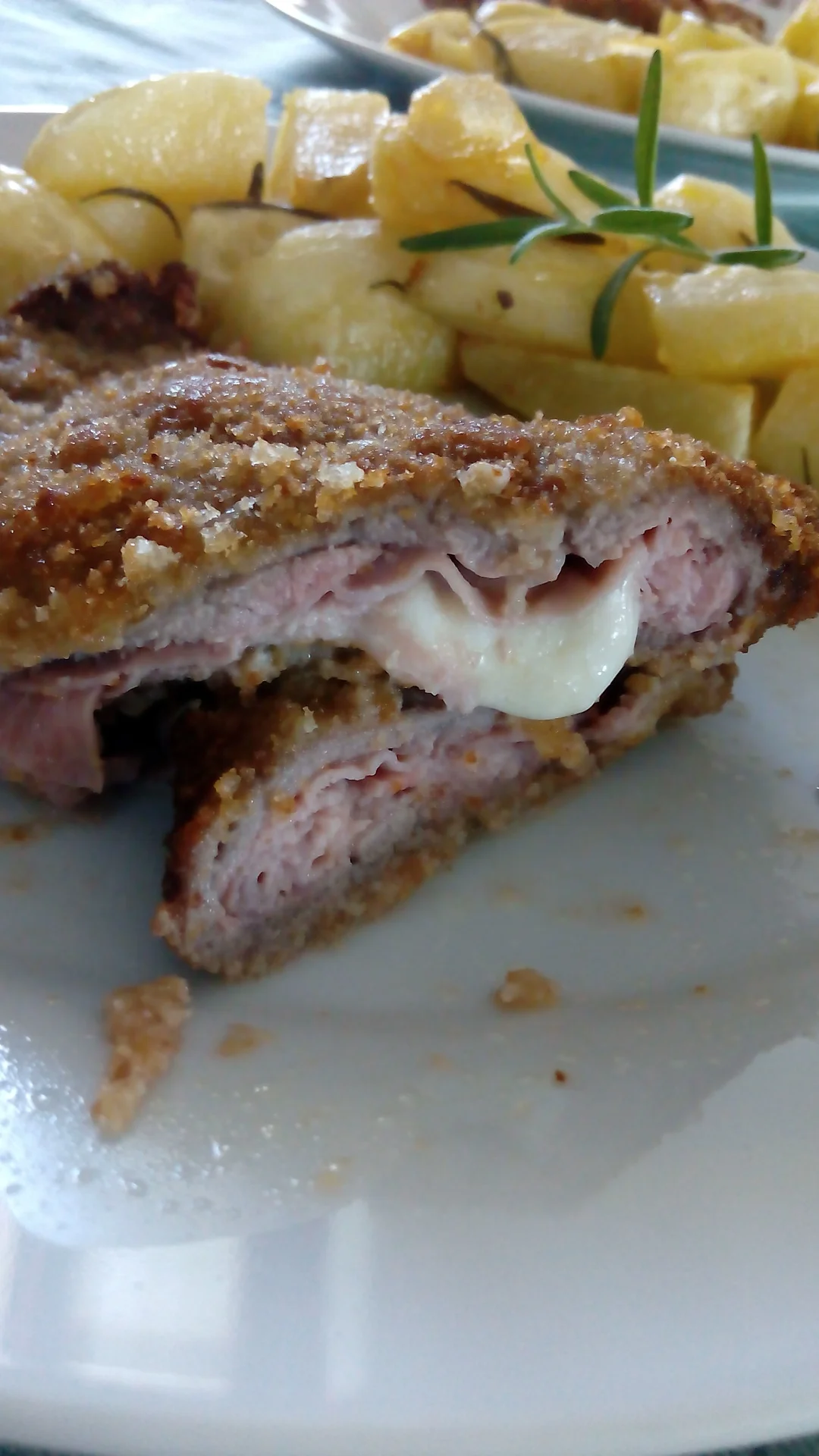 Beef packages with ham and mozzarella