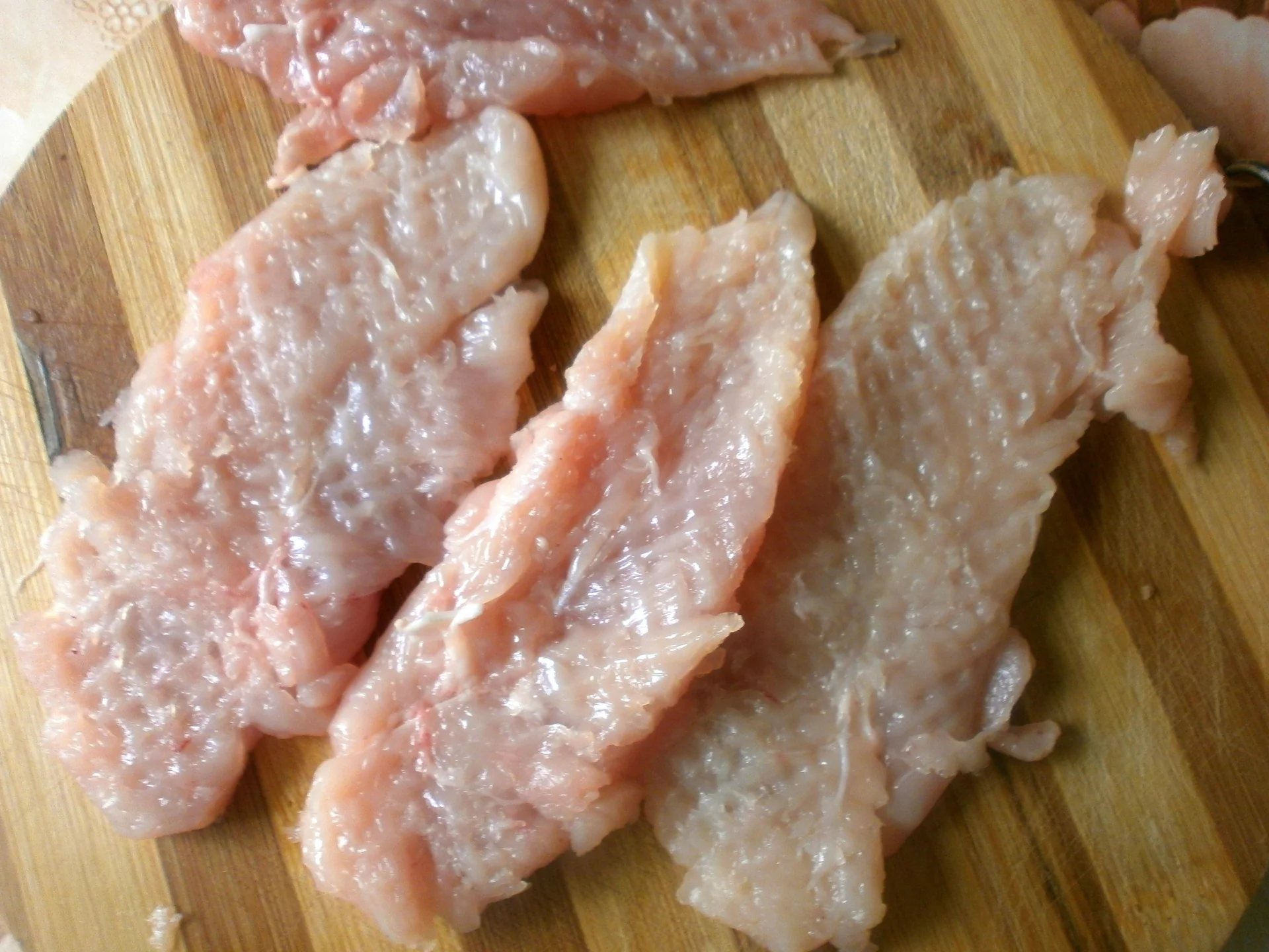 Chicken fillet in cornflake crust