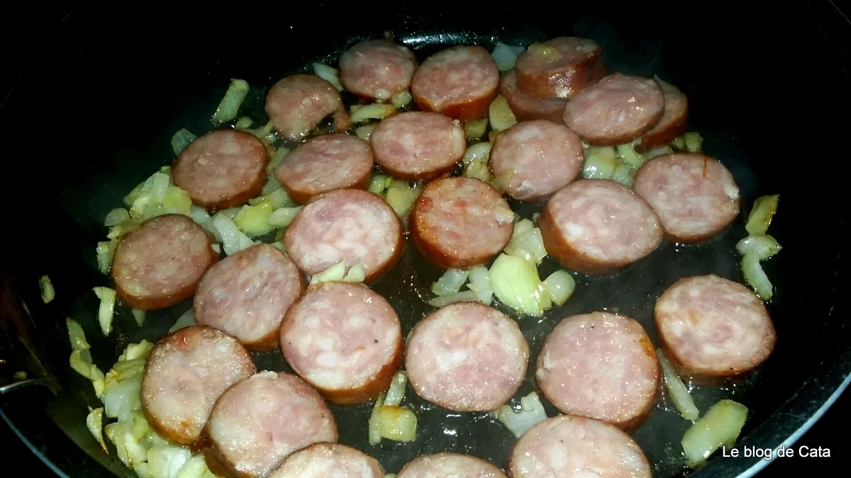 Spicy bean soup with sausages