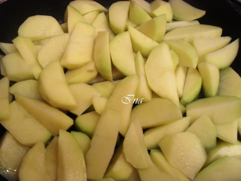 Potato stew with pickled green tomatoes