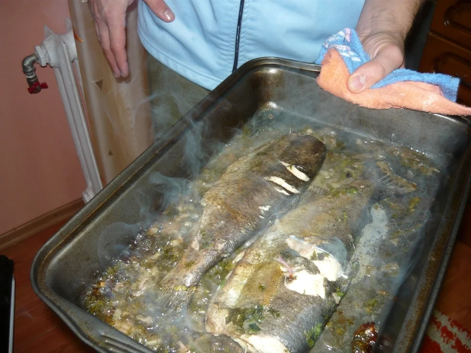 Oven-baked trout with Meunière sauce