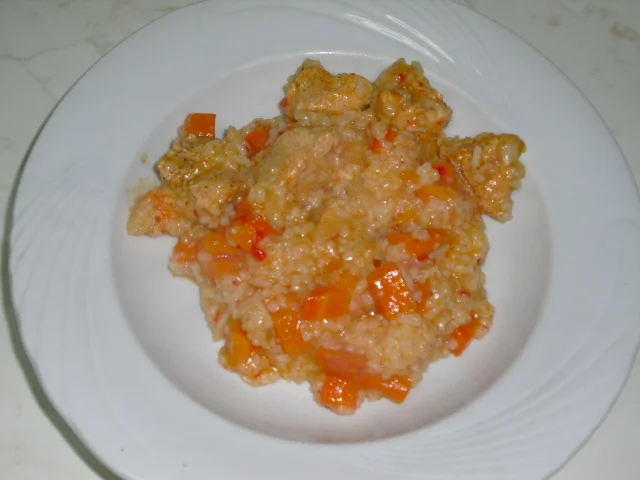 Oven-baked rice with chicken breast