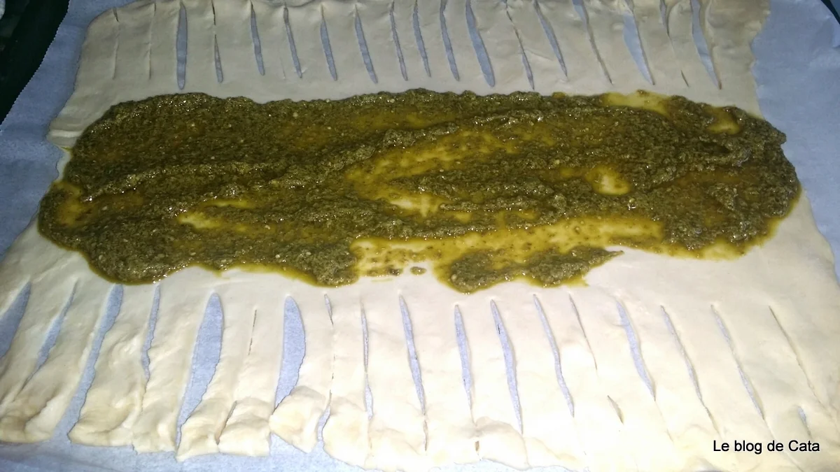 Pesto rolled chicken