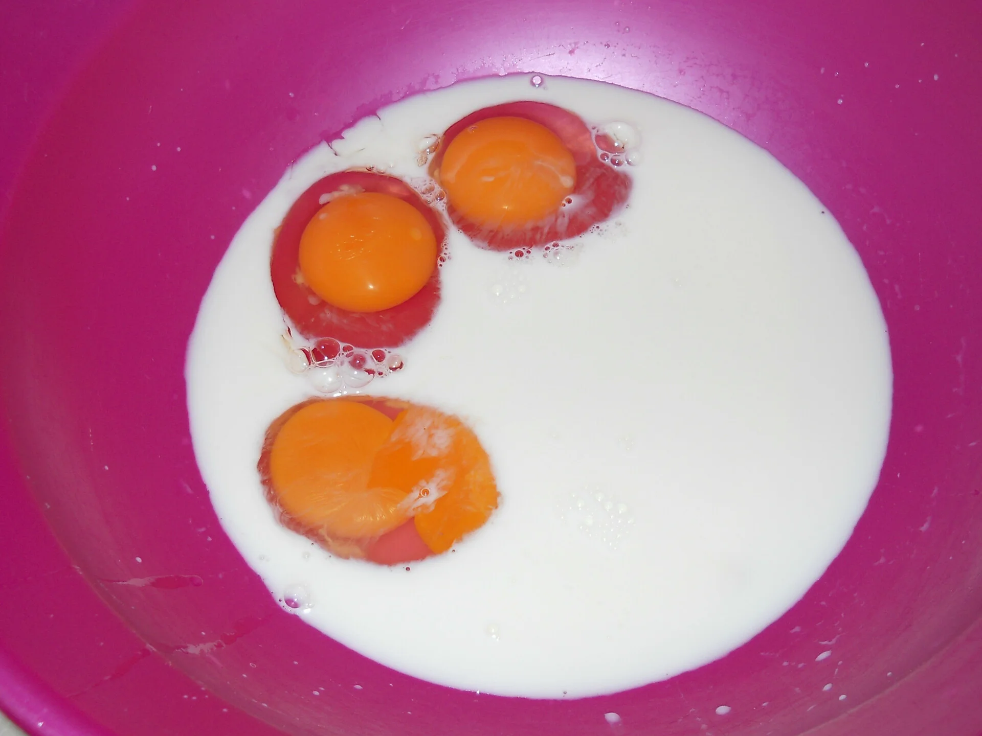 Spaghetti crust pizza