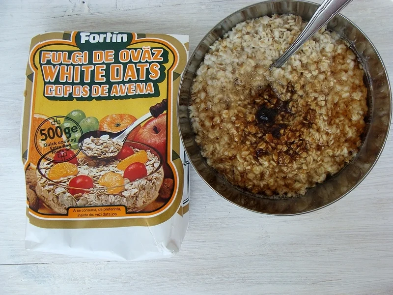 Oat flakes with brown sugar