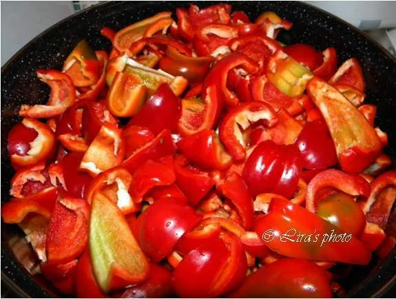 Cold pickled peppers