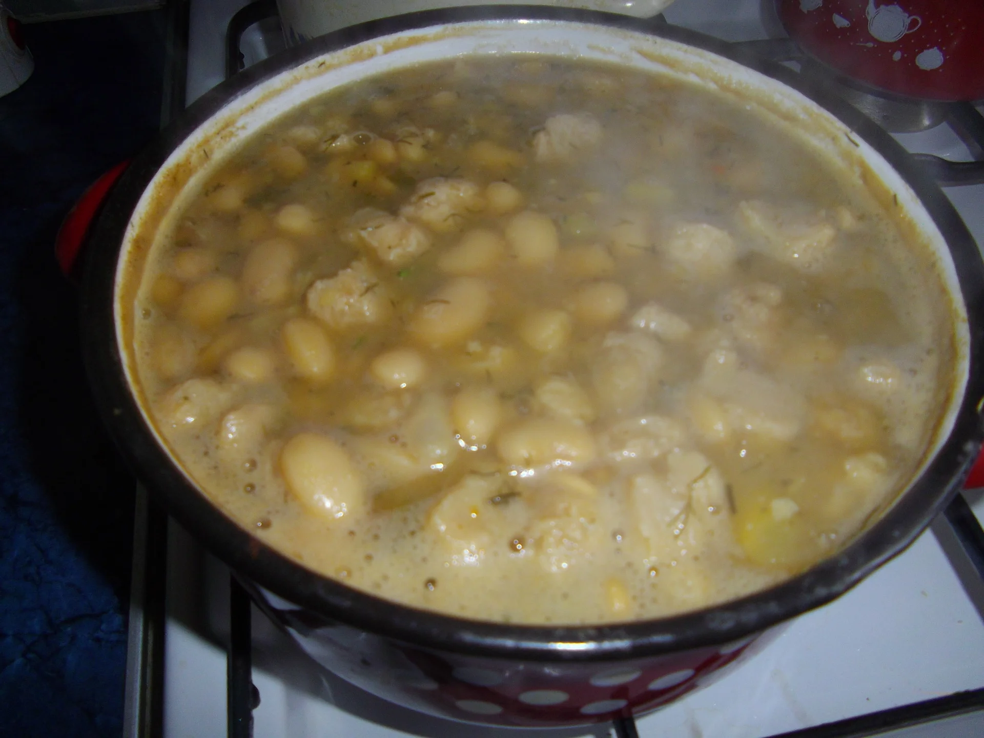 Bean stew with soy cubes