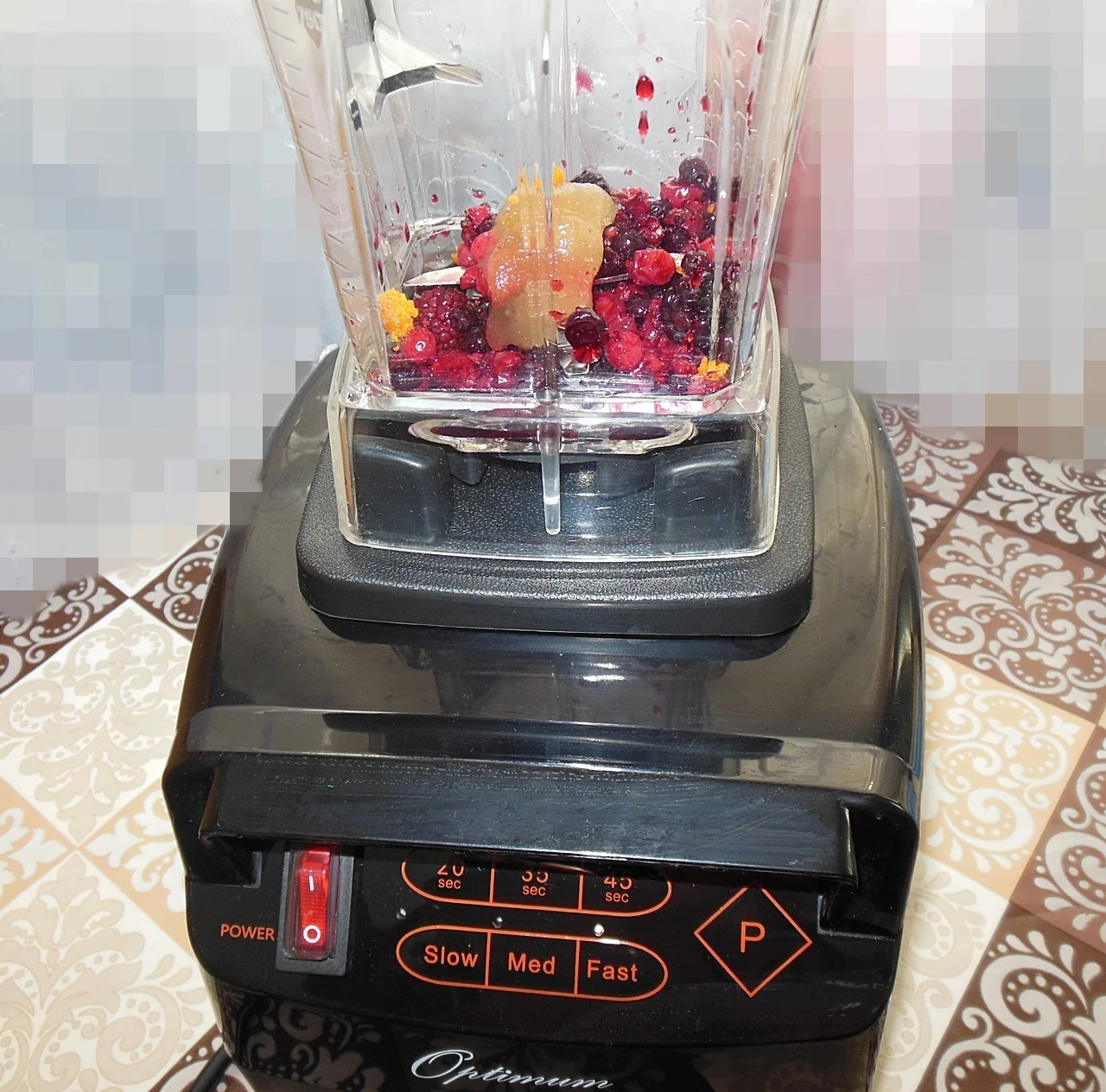 Smoothie with yogurt and berries