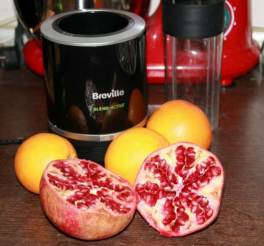 Orange and Pomegranate Smoothie