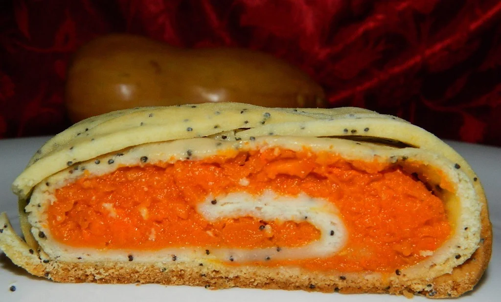 Pumpkin and poppy seed pie