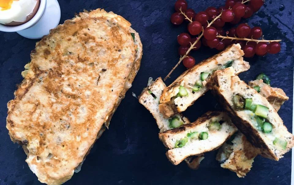 Asparagus and Gouda cheese sticks