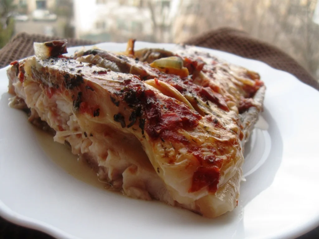 Fish with tomato sauce