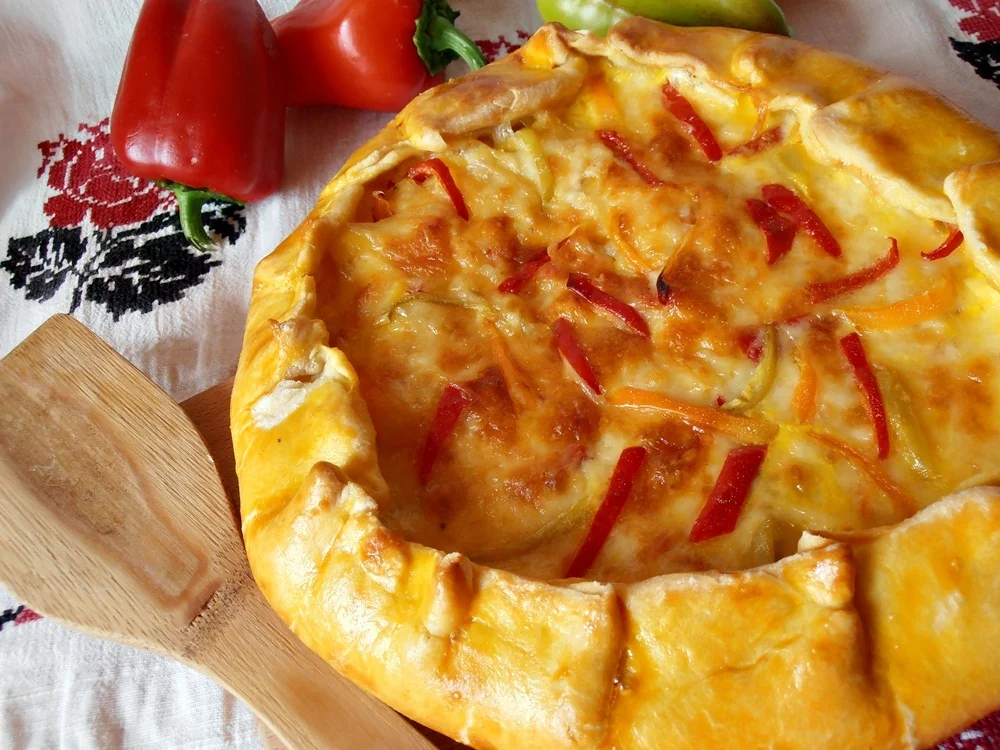 Rustic tart with peppers