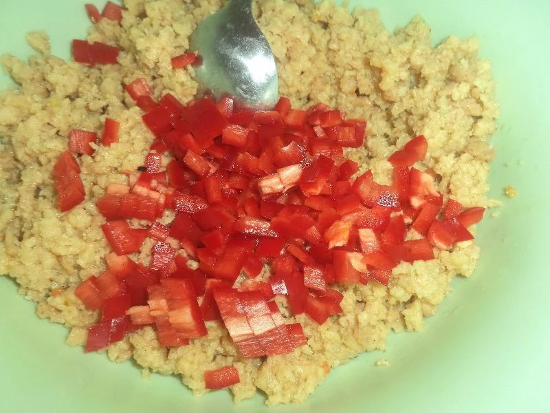 Potato balls with soy, peppers, and garlic sauce