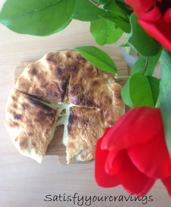 Georgian bread with cheese