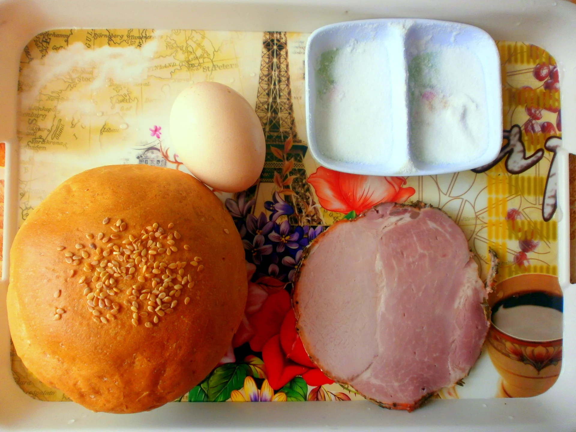 Egg with gypsy moss in a bun