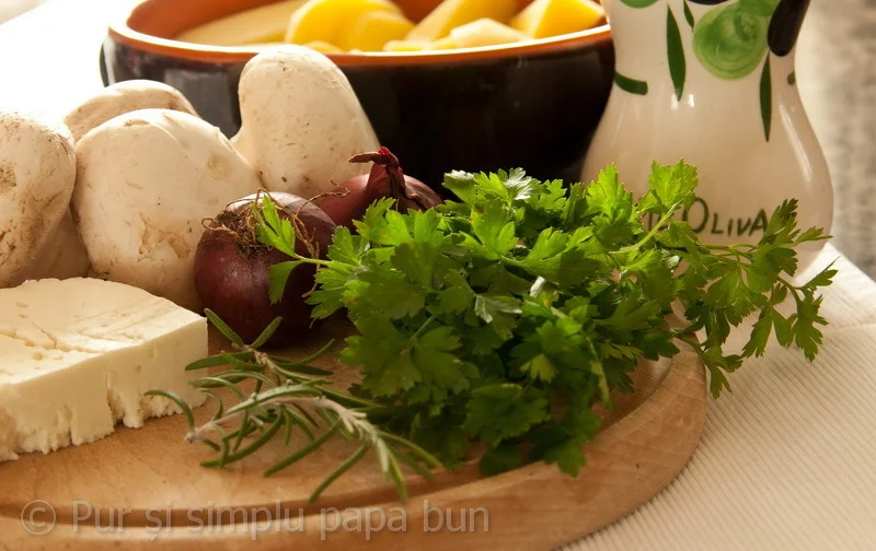 Mushrooms stuffed with cheese and baked potatoes