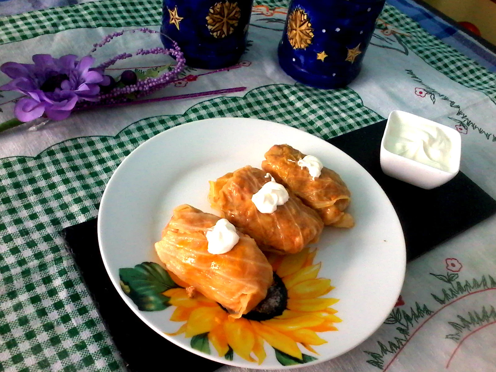 Stuffed cabbage rolls