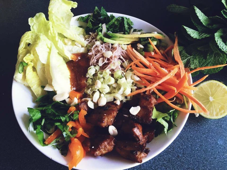 Vietnamese Salad Spring Rolls