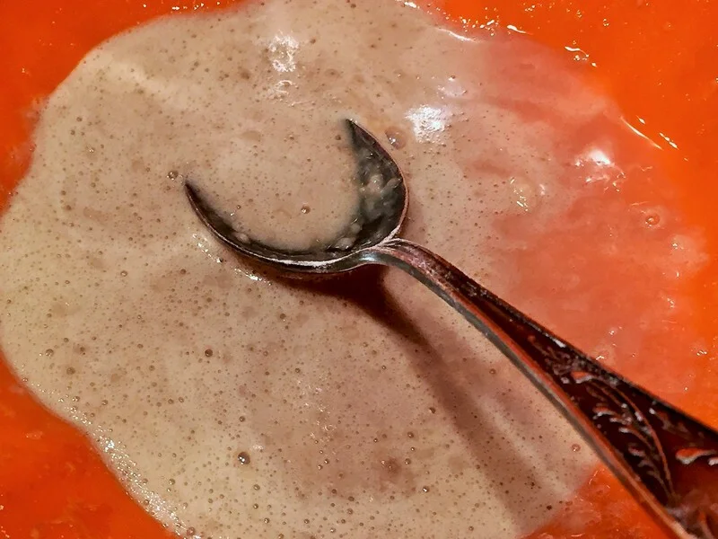 Apple pie with quince jam