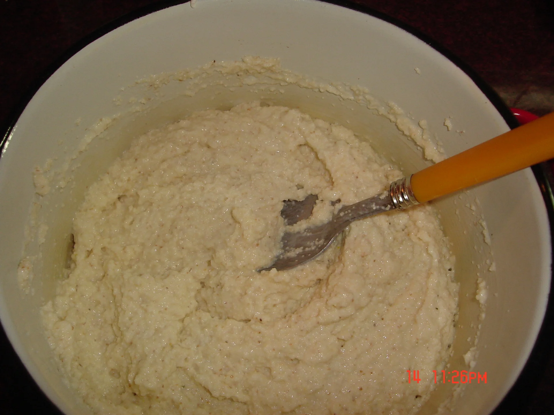 Semolina cake with yogurt