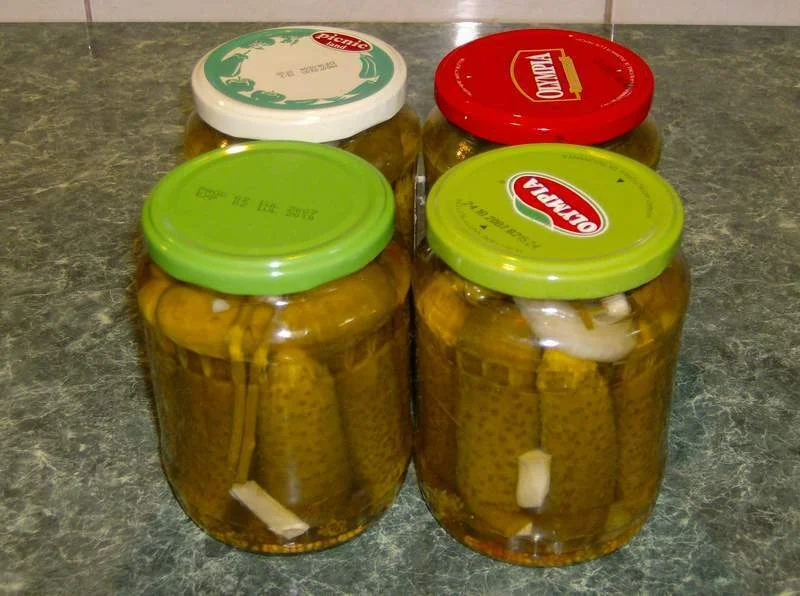 Pickled cucumbers (Motan recipe)