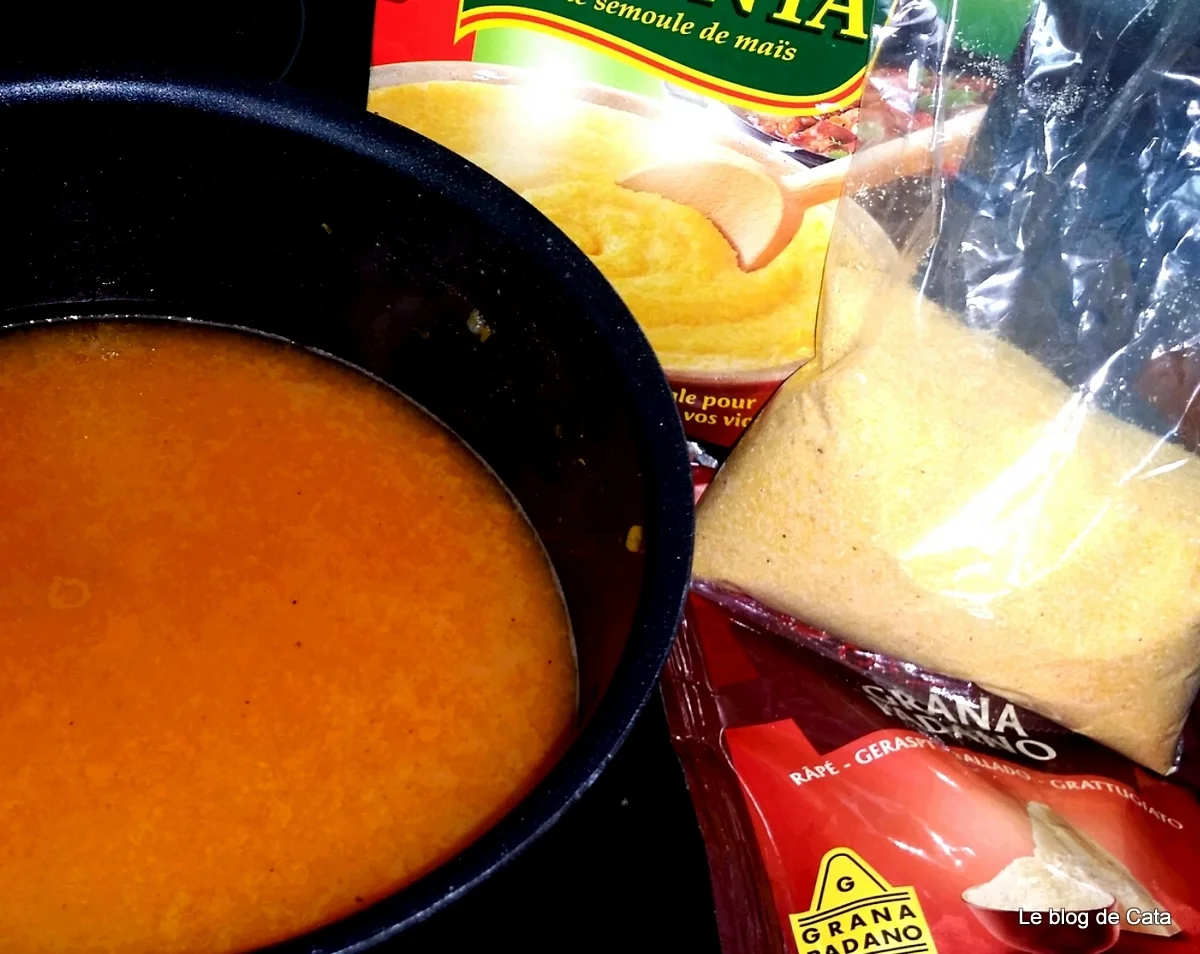 Polenta with pumpkin soup – HALLOWEEN recipe!