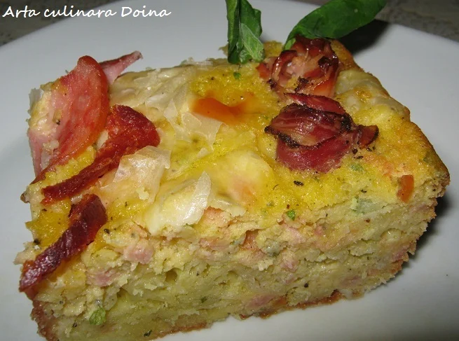 Appetizer pie with ham and cheese