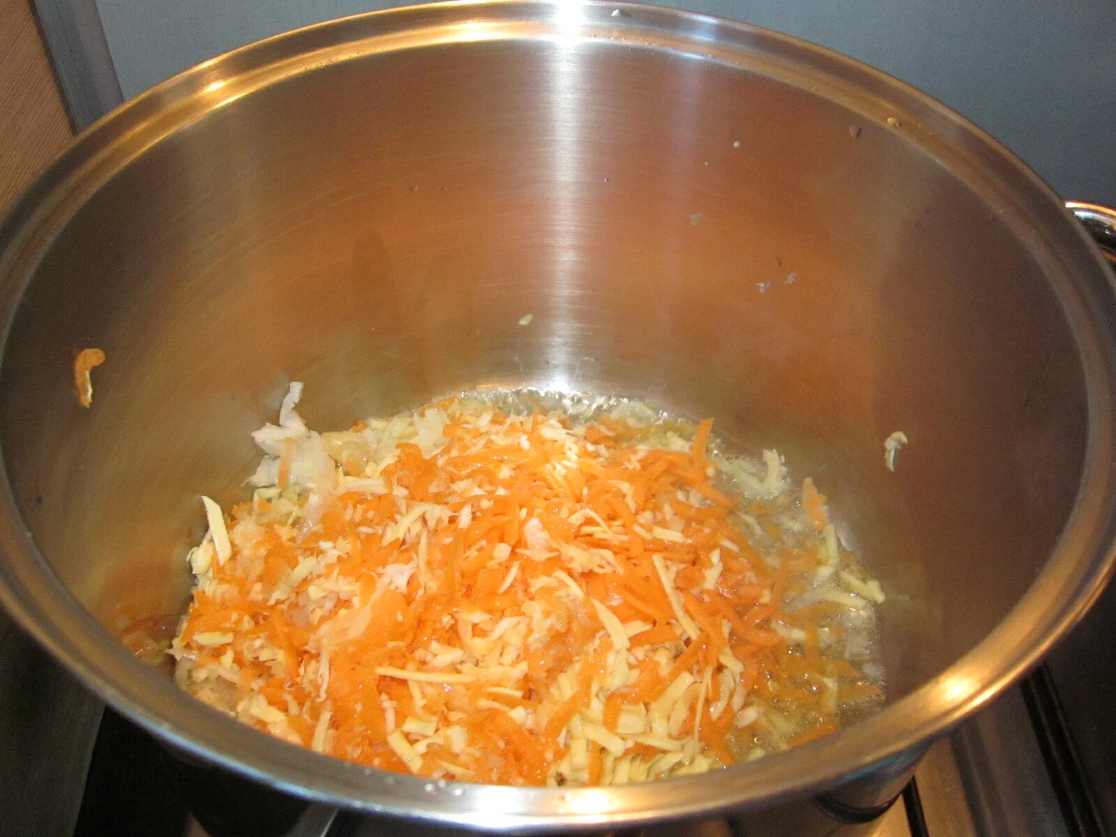 Sweet cabbage with pork belly and beer sausages