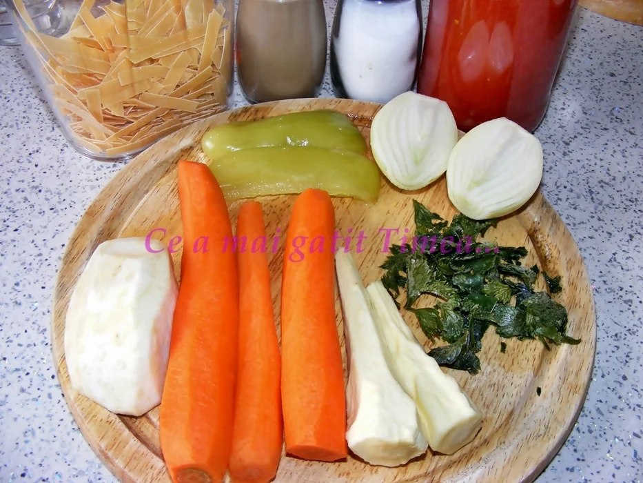 Vegetable soup with pasta