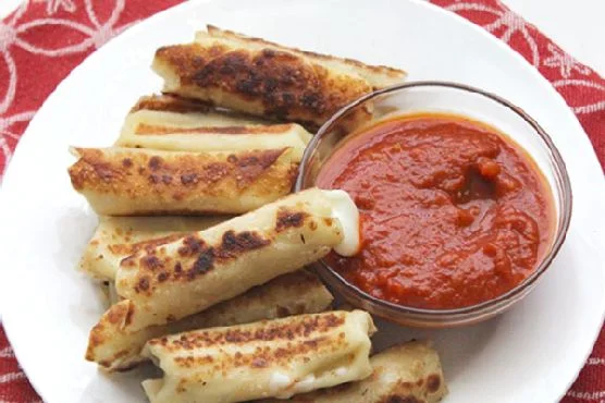 Skinny Mozzarella Sticks