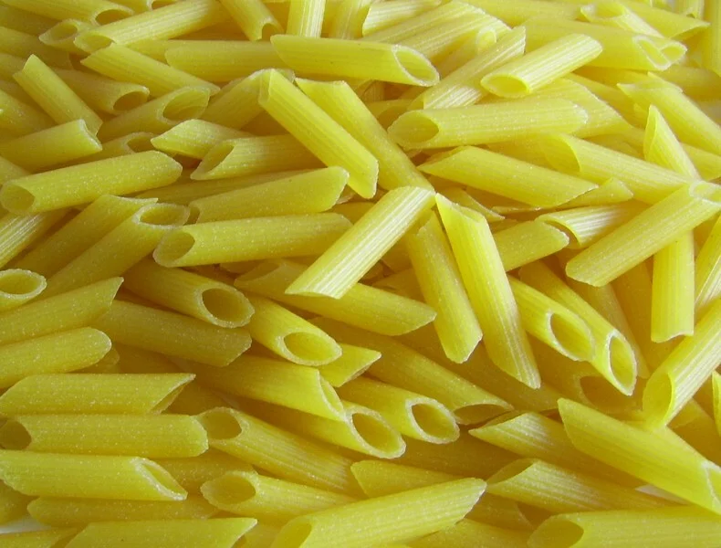 Pasta with cheese and béchamel sauce