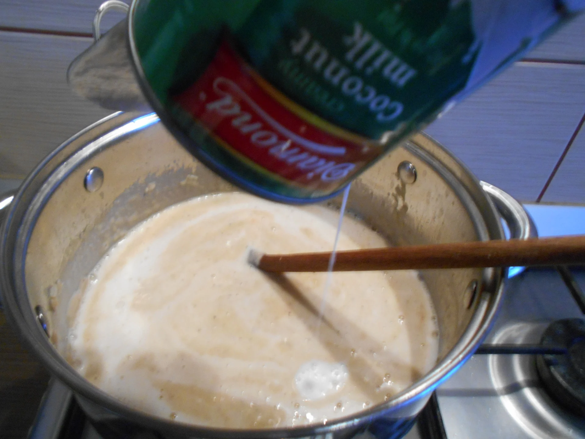 Creamy lentil soup with coconut milk