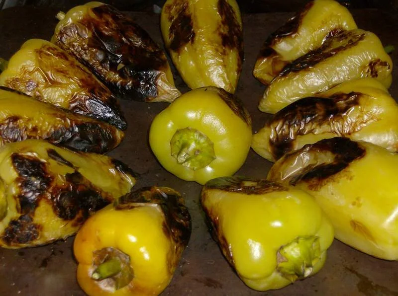 Roasted Pepper Salad with Garlic