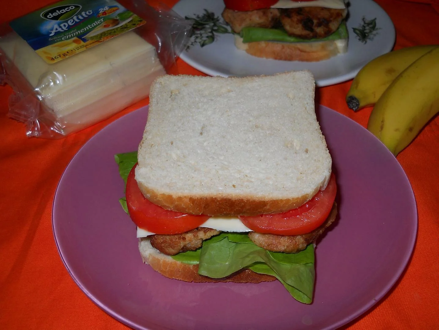 Sandwich with meatballs