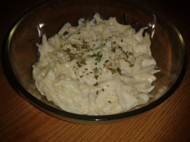 Celery salad with sour cream