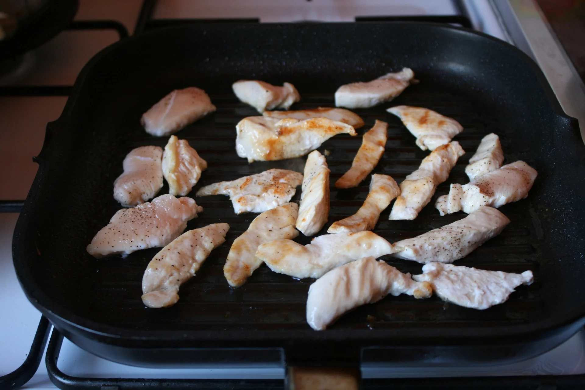 Baked penne with chicken