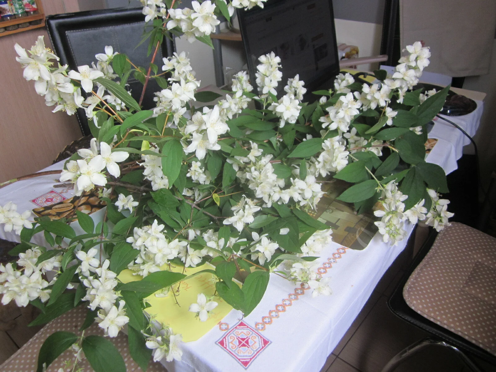 Jasmine flower syrup