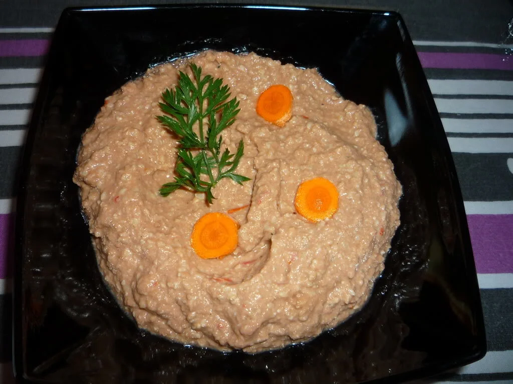 Seed and vegetable pesto