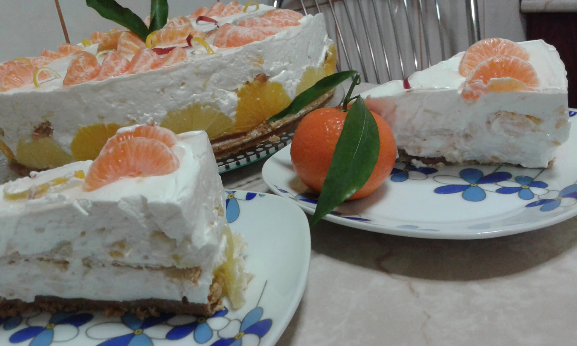 Cheesecake with clementines